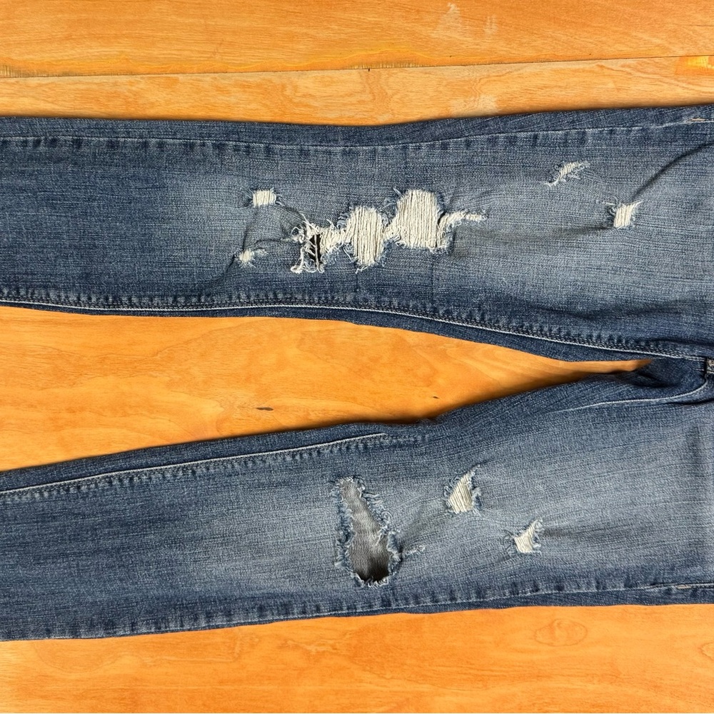 Refined by Daytrip Distressed Blue Jeans
